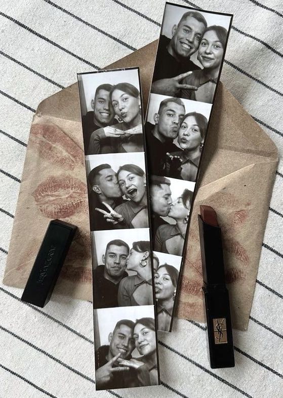 Kişiye Özel Photobooth Fotoğraf Şeridi – 4 Kare, Kitap Ayracı, Romantik Hediye