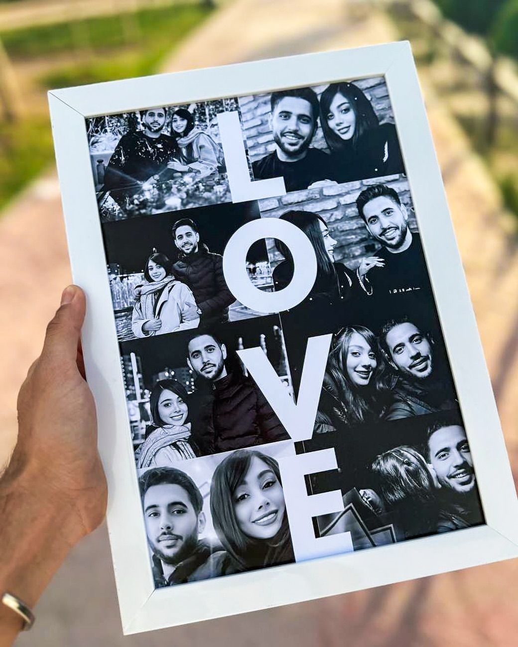 Love Yazılı 8 Fotoğraflı Çerçeveli Sevgiliye Özel Tablo