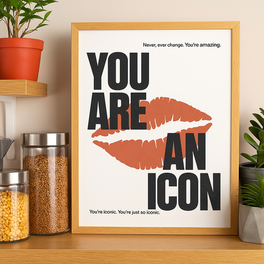💋You Are An Icon Temalı Çerçeveli Tablo – Modern & Şık Duvar Dekoru