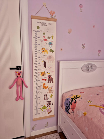 Hayvanlı Kanvas Boy Ölçer Cetvel – Ahşap Çıtalı, Asmaya Hazır (10–150 cm)