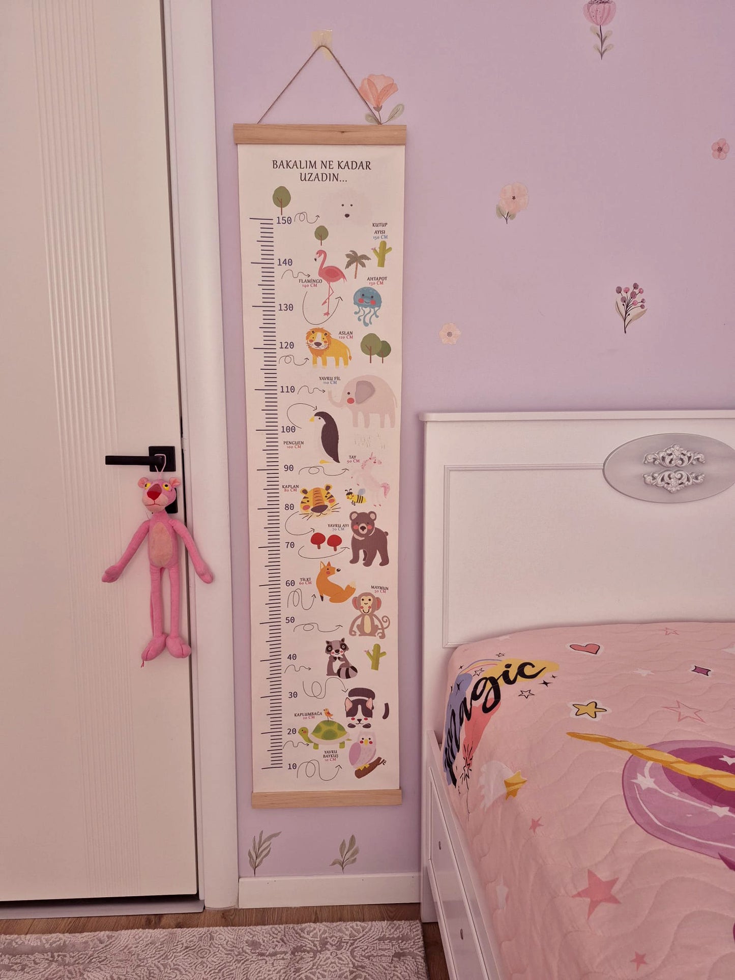 Hayvanlı Kanvas Boy Ölçer Cetvel – Ahşap Çıtalı, Asmaya Hazır (10–150 cm)
