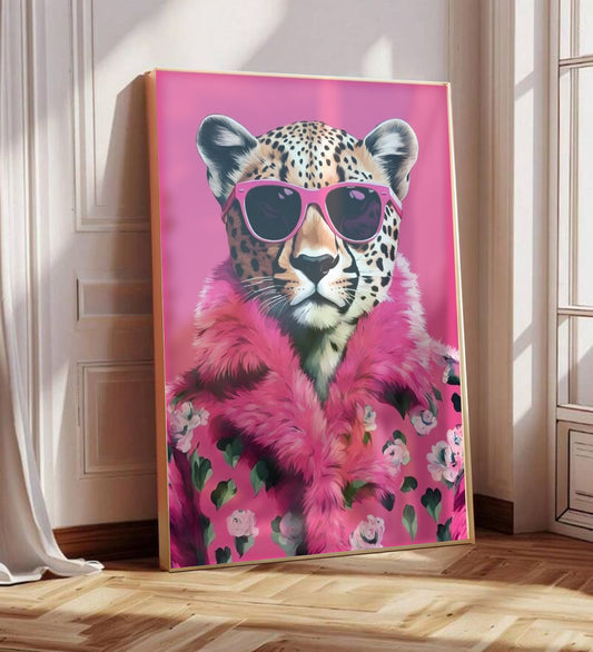 Leopar Uçuk Kaçık Severlere Çerçeveli Tablo