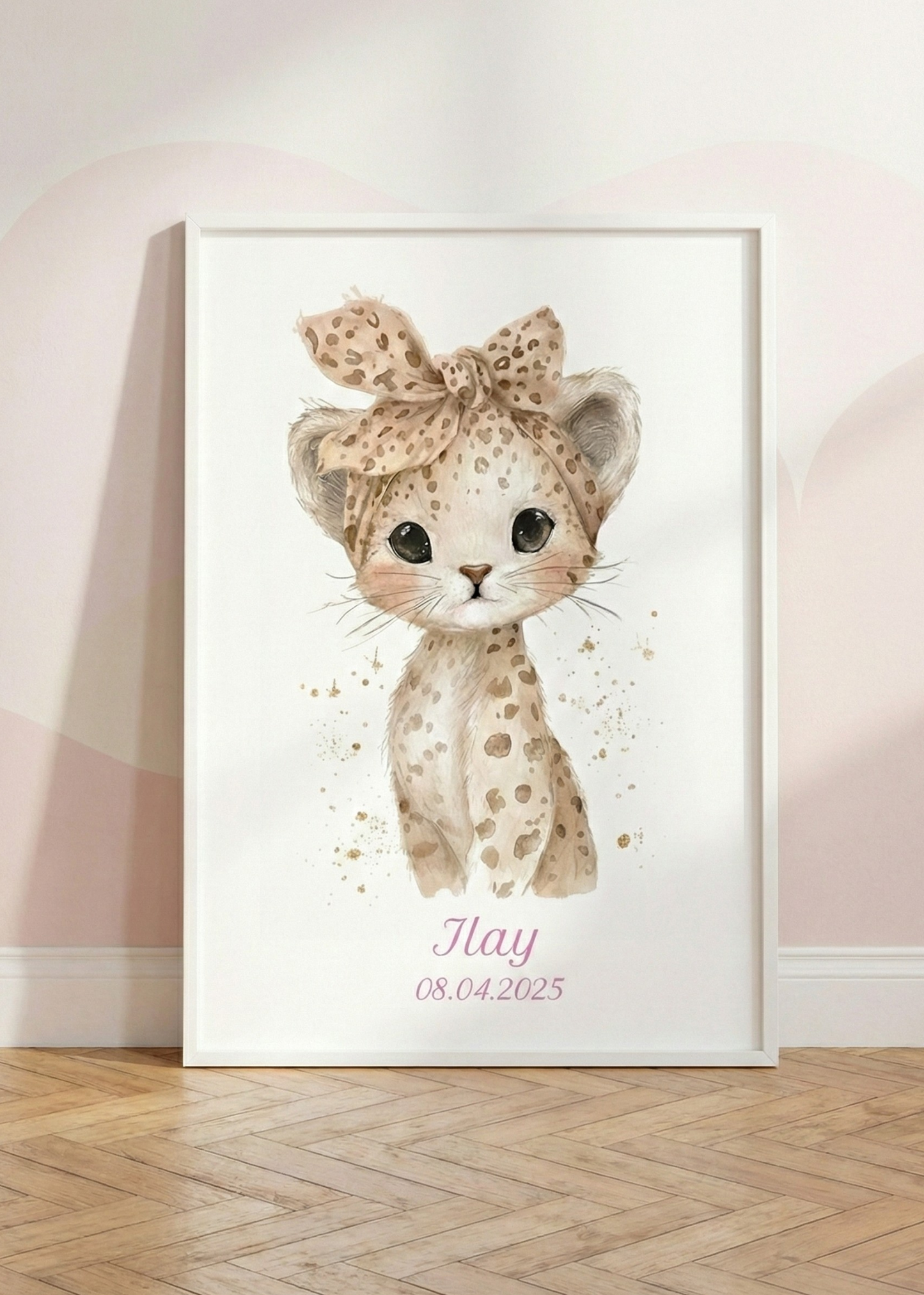 Kişiye Özel İsim ve Tarihli Bebek Odası Çerçeveli Tablo - Sevimli Leopar Tasarım