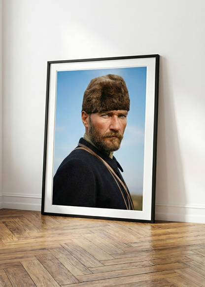 Gazi Mustafa Kemal Atatürk Kalpaklı Portre Çerçeveli Tablo - Yüksek Kalite Duvar Sanatı