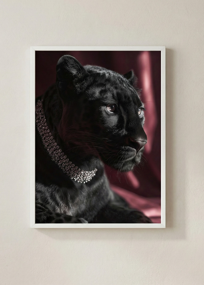 Elmas Kolyeli Kara Panter Tasarım Beyaz Çerçeveli Tablo - Lüks Duvar Dekoru