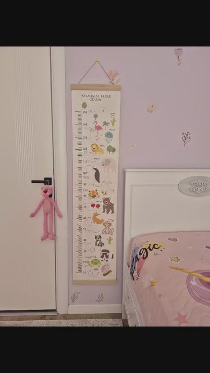 Hayvanlı Kanvas Boy Ölçer Cetvel – Ahşap Çıtalı, Asmaya Hazır (10–150 cm)