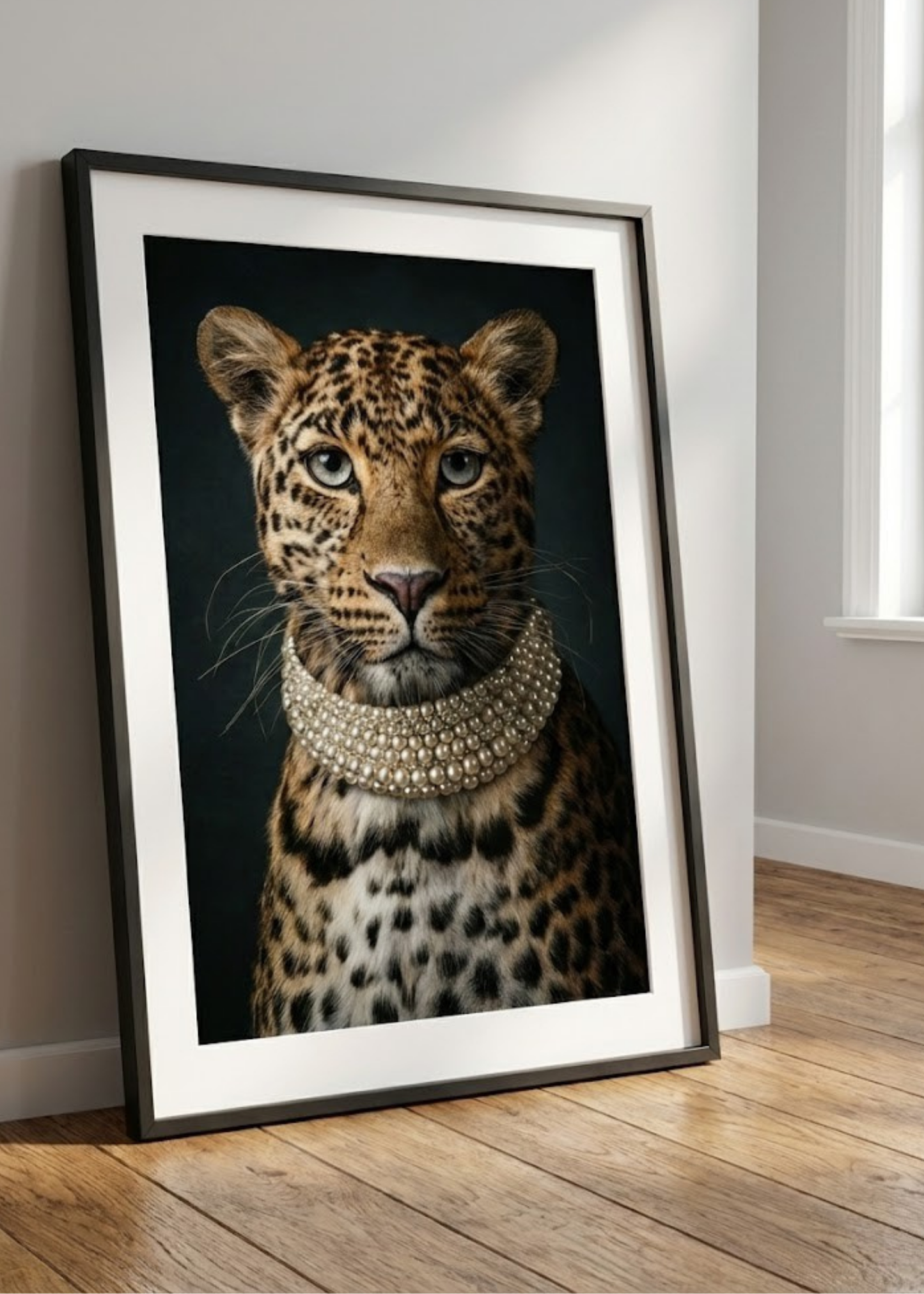 İnci Kolyeli Leopar Asalet Serisi Çerçeveli Tablo - Lüks Duvar Dekoru